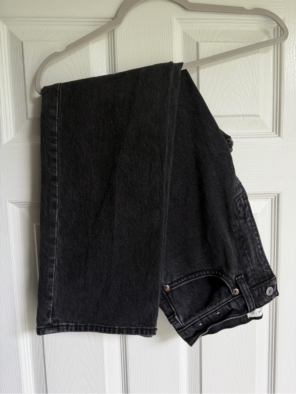 Abercrombie & Fitch Straight-Leg Black Jeans